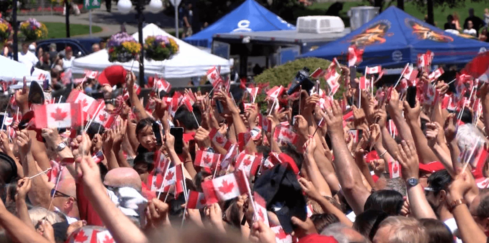 Canada Day crowds at Wascana Park in Regina